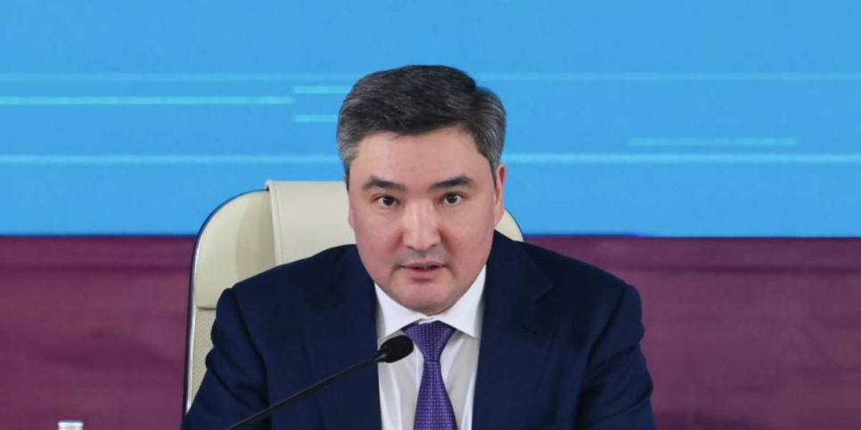 
                    Бектенов поздравил казахстанских женщин с 8 Марта
                