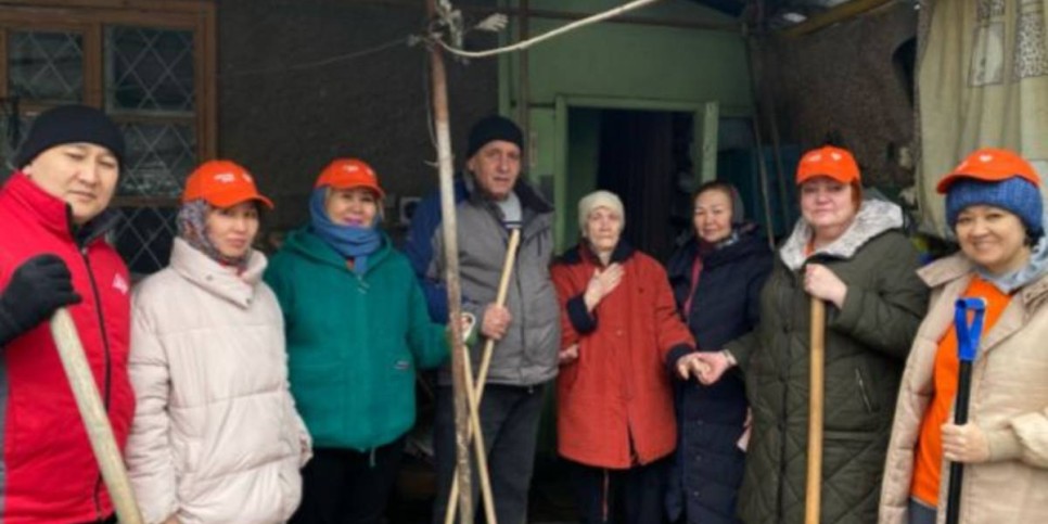 
                    «Алматы – наш общий дом»: волонтеры пришли на помощь 90-летней старушке
                