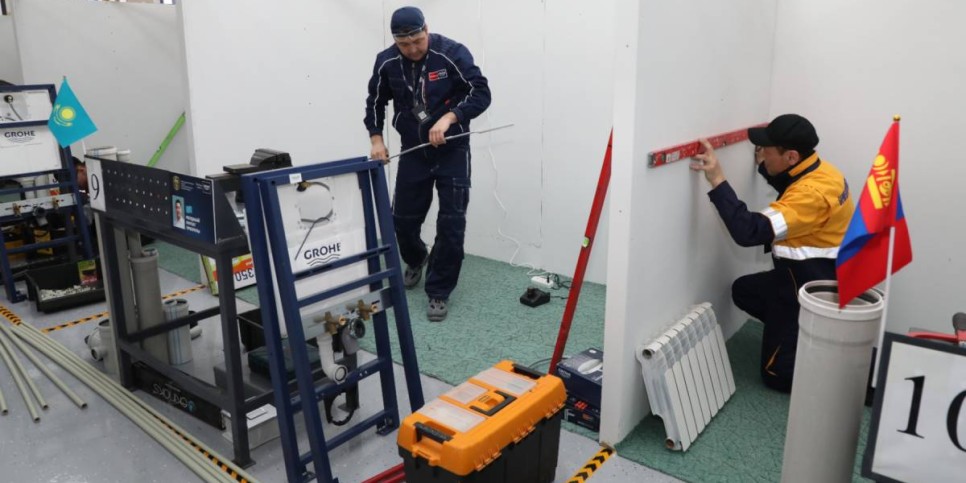 
                    Международный конкурс среди сантехников прошел в Алматы
                