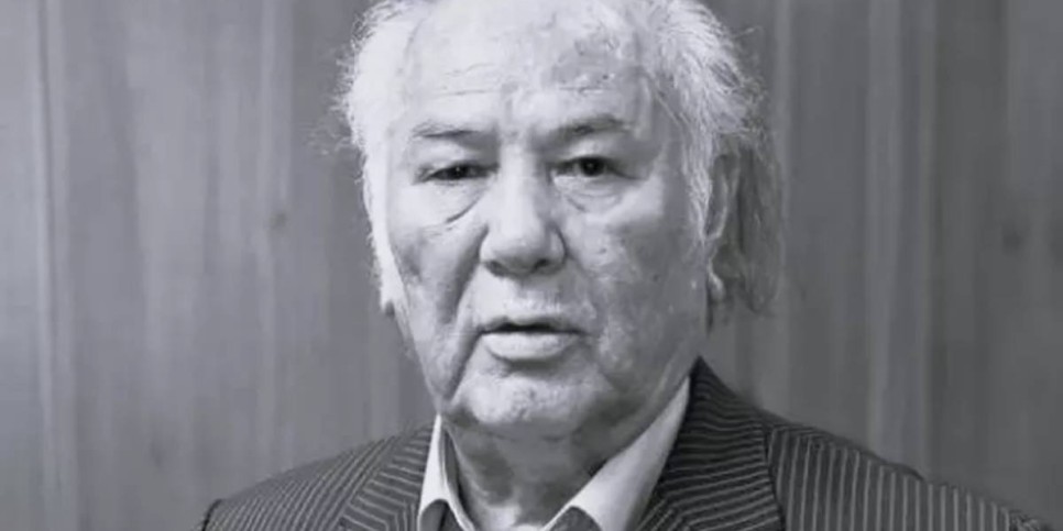 
                    Умер писатель и драматург Дулат Исабеков
                