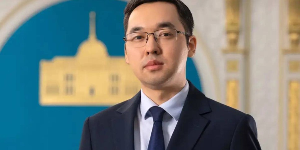 
                    Руслан Желдибай назначен советником – пресс-секретарем Президента РК
                