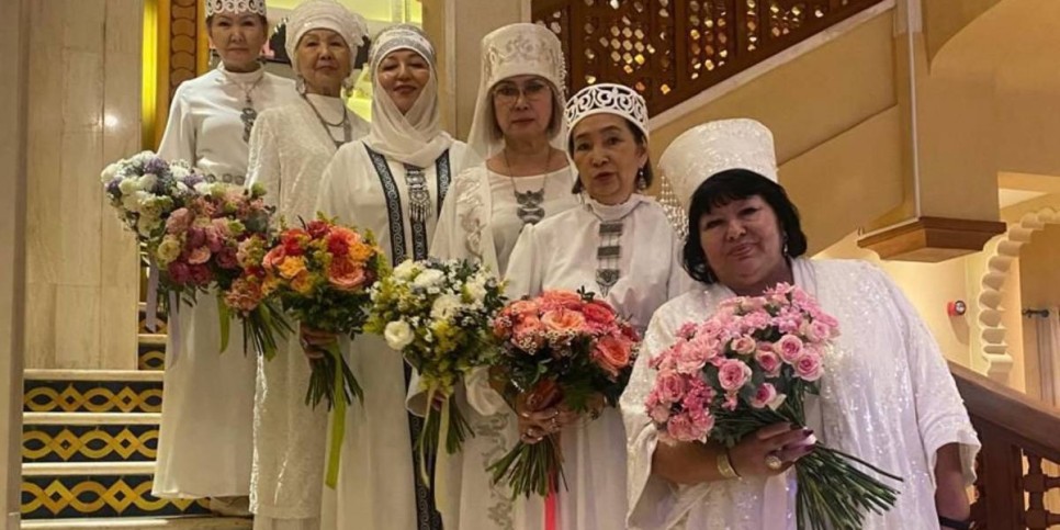 
                    Алматинские пенсионерки покорили Дубай и Абу-Даби
                