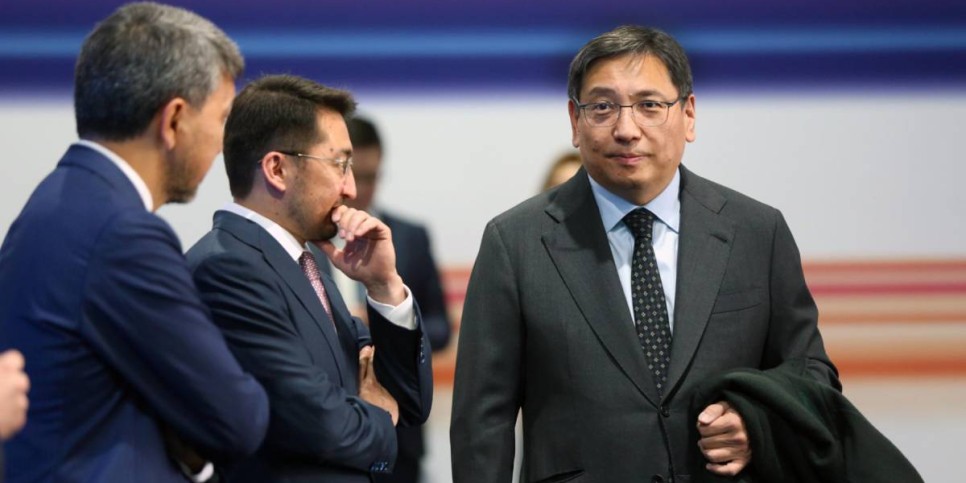 
                    Досаев ознакомился с инновационными разработками на форуме Digital Almaty
                