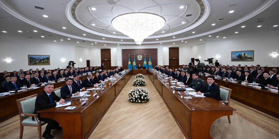 
                    Алматинский общественник указал на ключевые моменты выступления Президента 
                