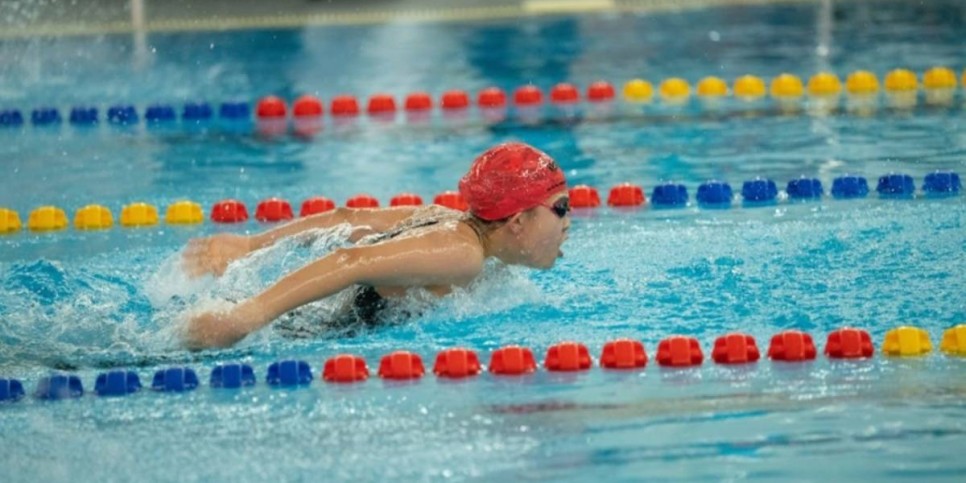 
                    7-летний ученик из Конаева завоевал серебро в плавании на открытой воде в Дубае 
                