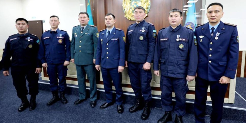 
                    В Алматы наградили участников тушения пожара в КБТУ
                
