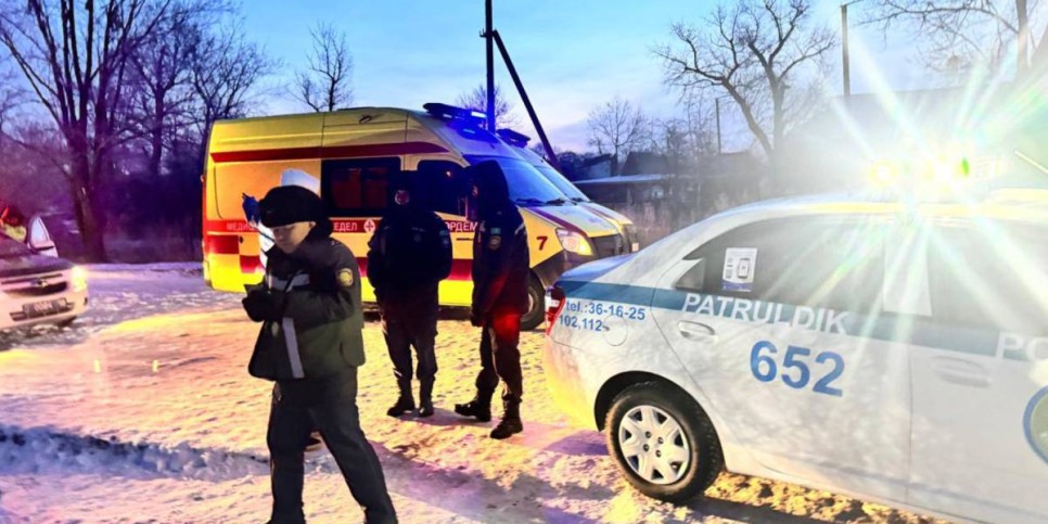 
                    Автомобиль упал с обрыва в Иртыш во время гонок в области Абай
                