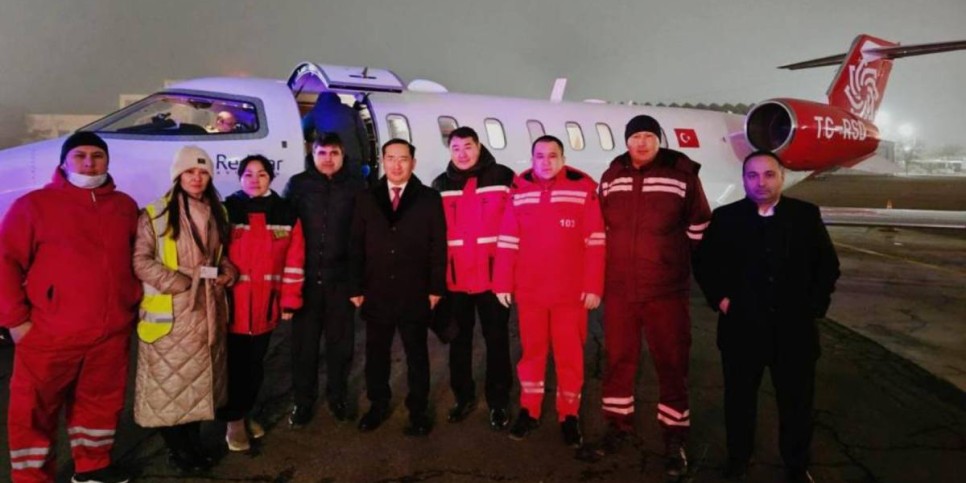 
                    В Актау проводили домой последних пациентов, пострадавших в авиакатастрофе
                