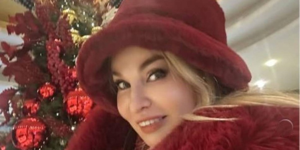 
                    Дарить радость: Жамиля Серкебаева о любимых новогодних традициях
                