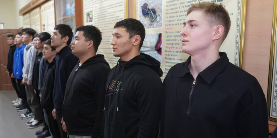 
                    Мастера спорта в Алматы отправились на воинскую службу
                