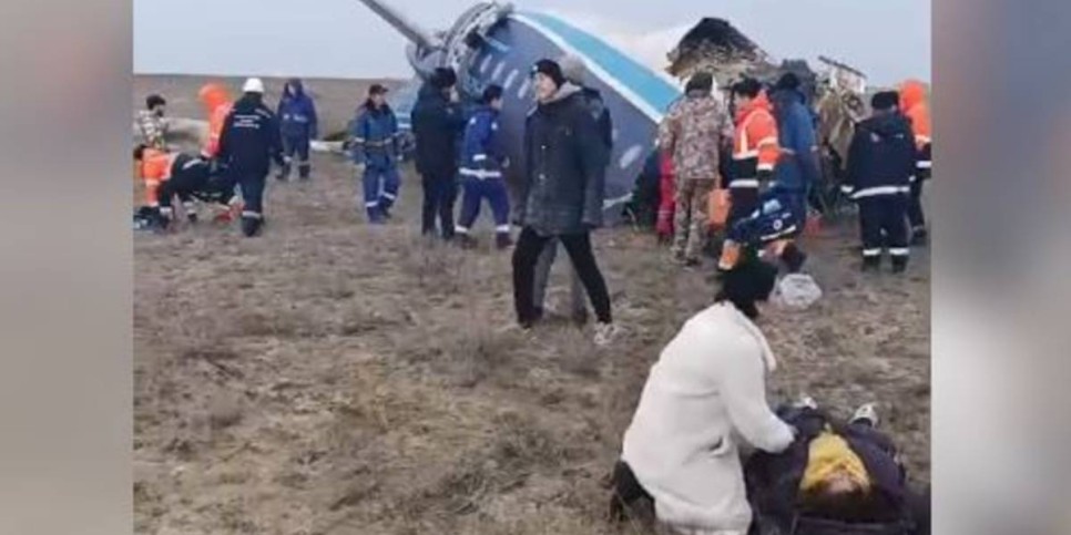 
                    В Актау потерпел крушение самолет с пассажирами на борту
                