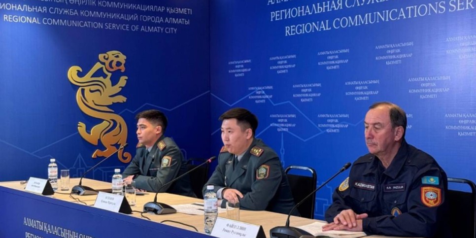 
                    О безопасности на водоемах в зимний период напомнили сотрудники ДЧС Алматы 
                