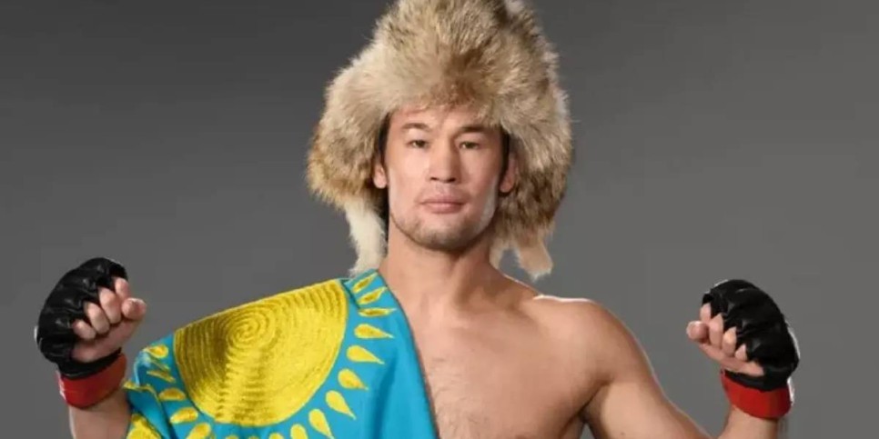 
                    Токаев поздравил Шавката Рахмонова с победой в UFC
                