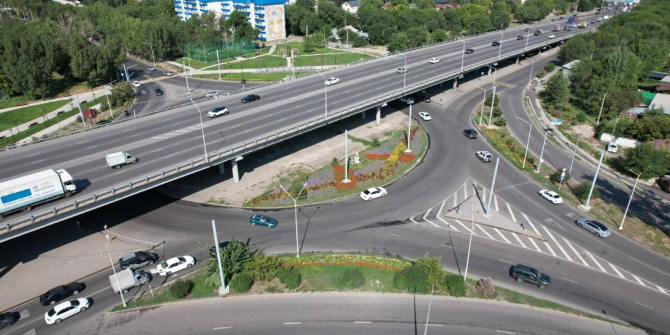 
                    Какие транспортные развязки и пробивки улиц в Алматы завершат в 2025 году
                