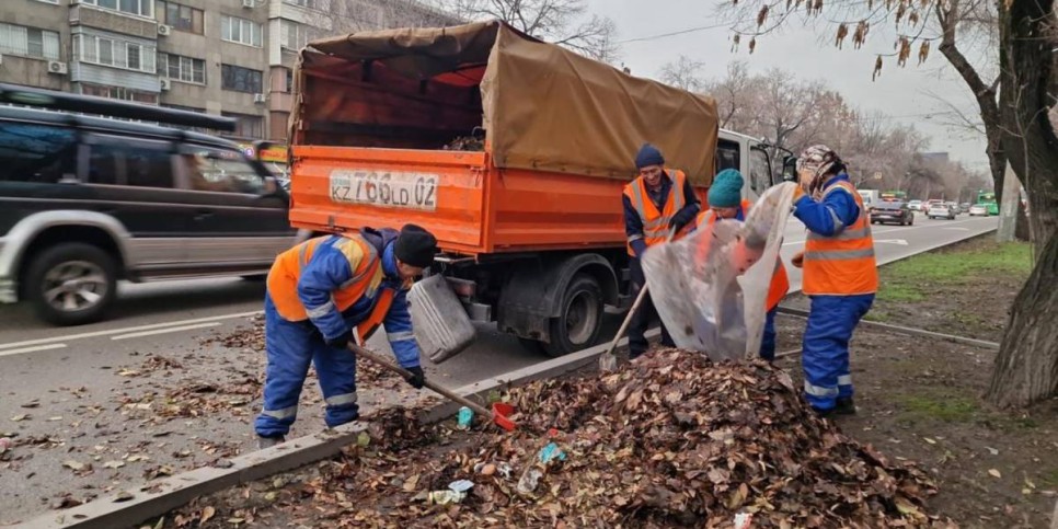 
                    Новая система уборки в Алматы: многолетние контракты, современная техника и инновации
                