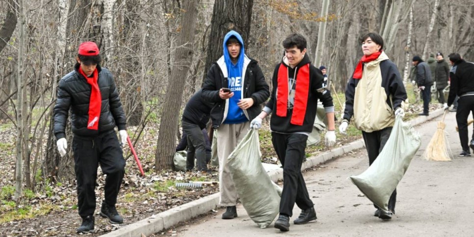 
                    В Алматы в преддверии зимы привели в порядок рощу Баума
                