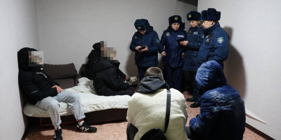 
                    Нетрезвых подростков на съемной квартире выявили полицейские в СКО  
                