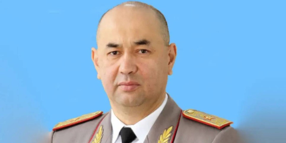 
                    Токаев сменил главнокомандующего Сухопутными войсками ВС РК
                