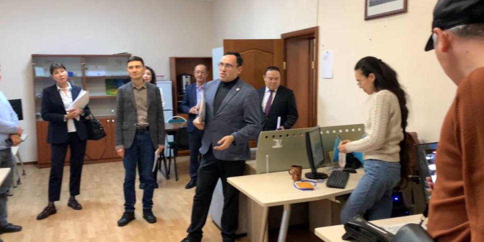 
                    Общественный совет Алматы провел мониторинг работы медиахолдинга  «Alatau Aqparat»
                