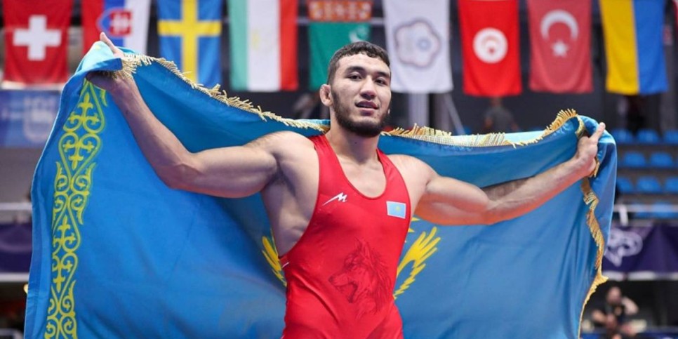 
                    Историческая победа: Ризабек Айтмухан завоевал "золото" молодежного чемпионата мира
                