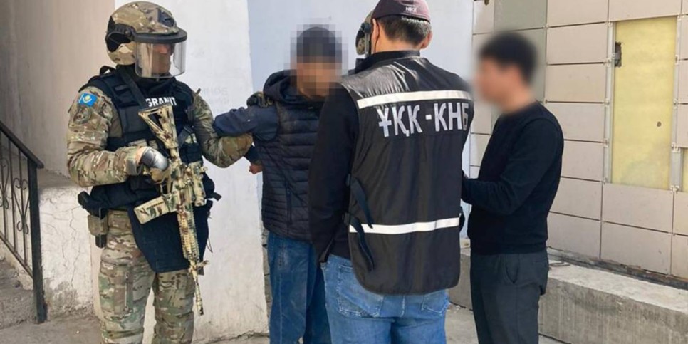
                    Мужчина осужден за попытку теракта у госучреждения в Актау
                