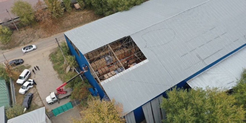 
                    Незаконные складские помещения сносят в Алматы
                