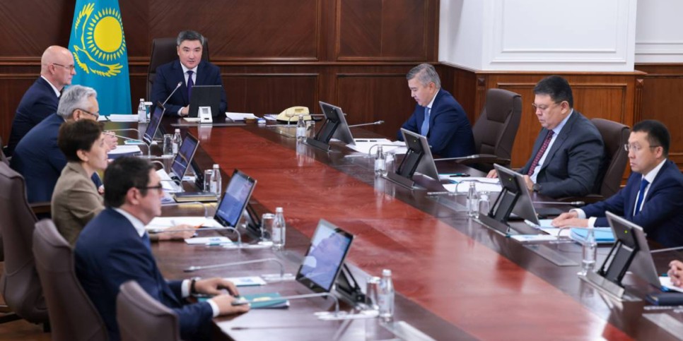 
                    Бектенов: У населения не должно быть проблем с покупкой угля 
                