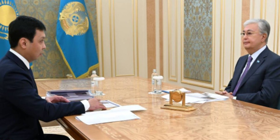 
                    Правонарушения высокопоставленных лиц, возврат активов, многомиллиардные хищения: о чем глава Антикора доложил Токаеву
                
