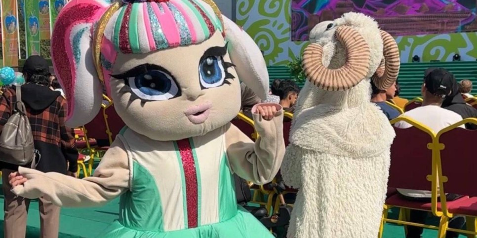 
                    В Алматы прошел парад кукол
                