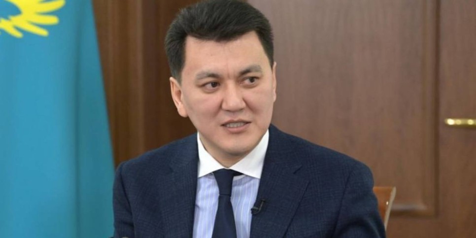 
                    Ерлан Карин: Послание Президента включило в себя около ста различных инициатив, предложений и поручений
                