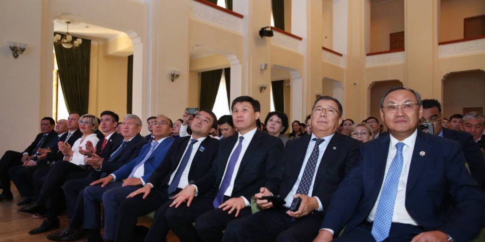 
                    В Алматы выбрали новых академиков
                