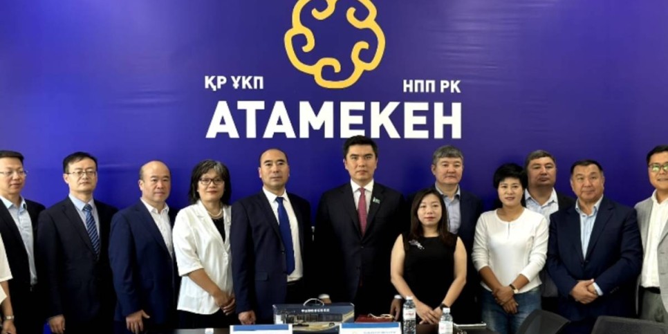 
                    Совместного бизнеса между Казахстаном и Китаем станет больше
                