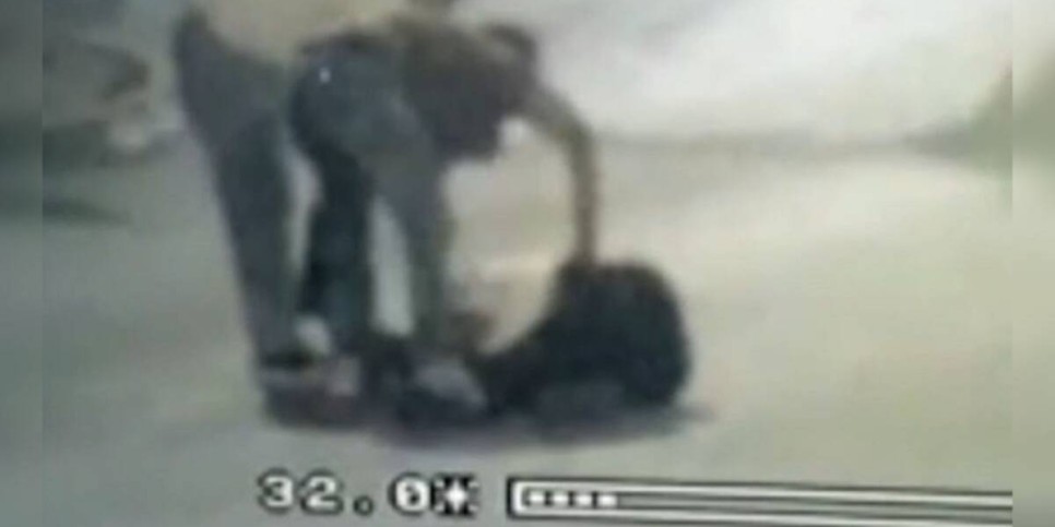 
                    Ограбление попало на видео в Астане  
                