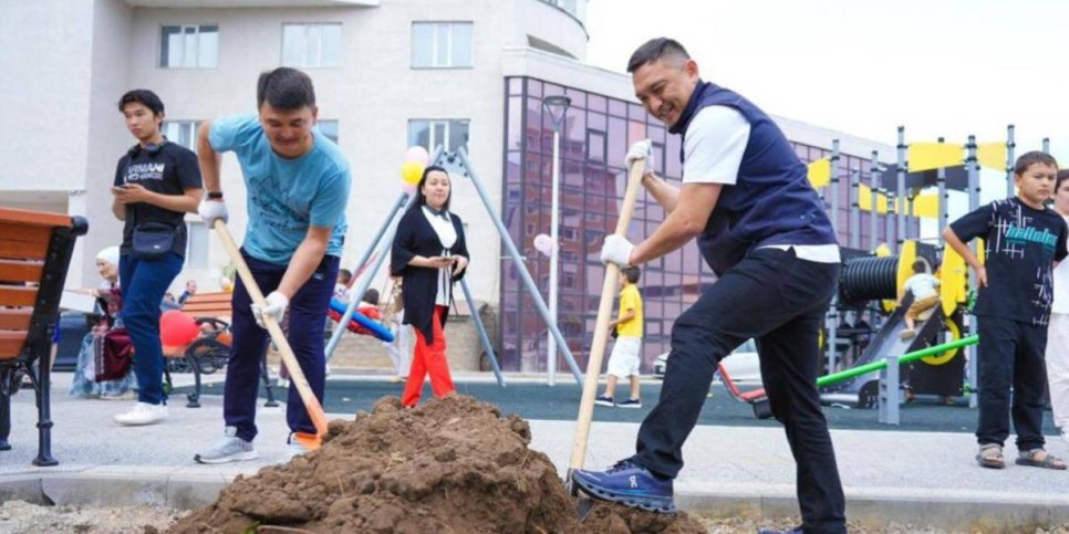 
                    Сквер вместо ЖК появился в Астане на месте бывшего пустыря
                