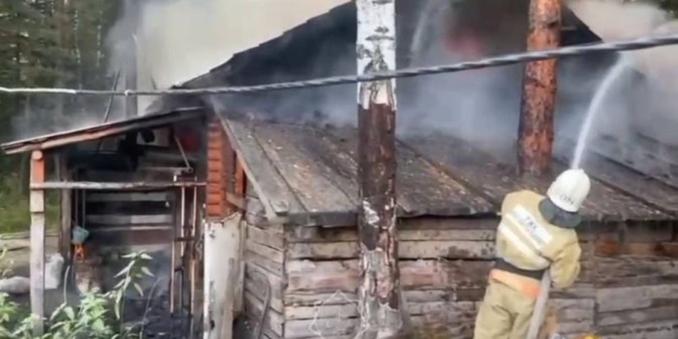 
                    На базе отдыха в ВКО произошел пожар
                