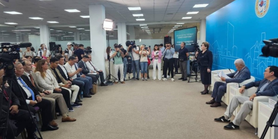 
                    Строительство АЭС: в Алматы начались публичные слушания 
                
