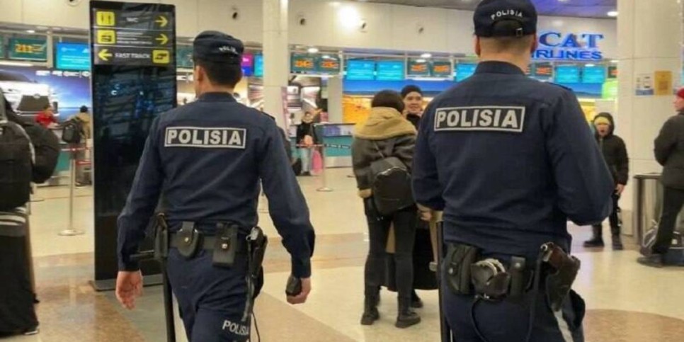 
                    Россиянку задержали в аэропорту Астаны 
                