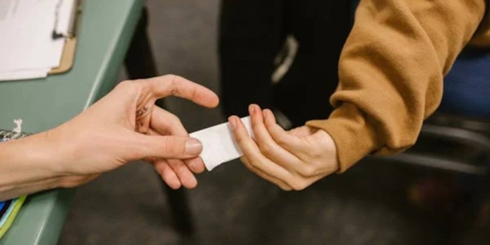 
                    Серийную мошенницу поймали в Астане
                