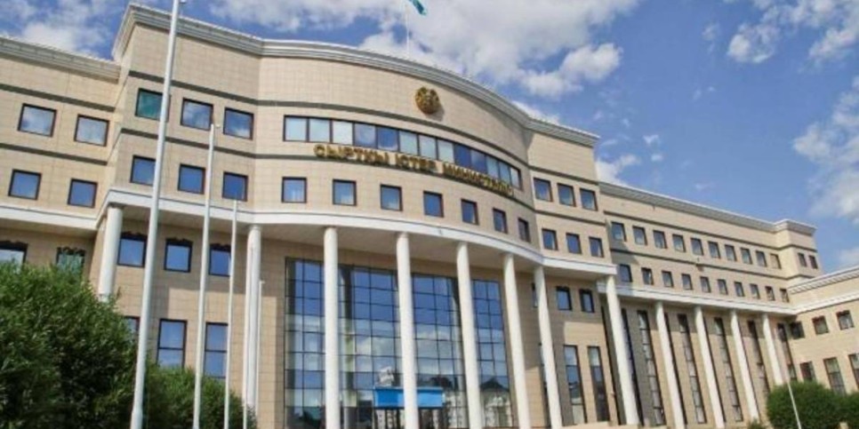 
                    Казахстанцам рекомендуют воздержаться от поездок в страны Ближнего Востока
                