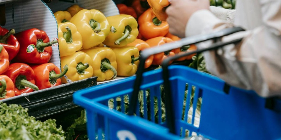 
                    Цены на восемь видов продуктов питания подешевели
                