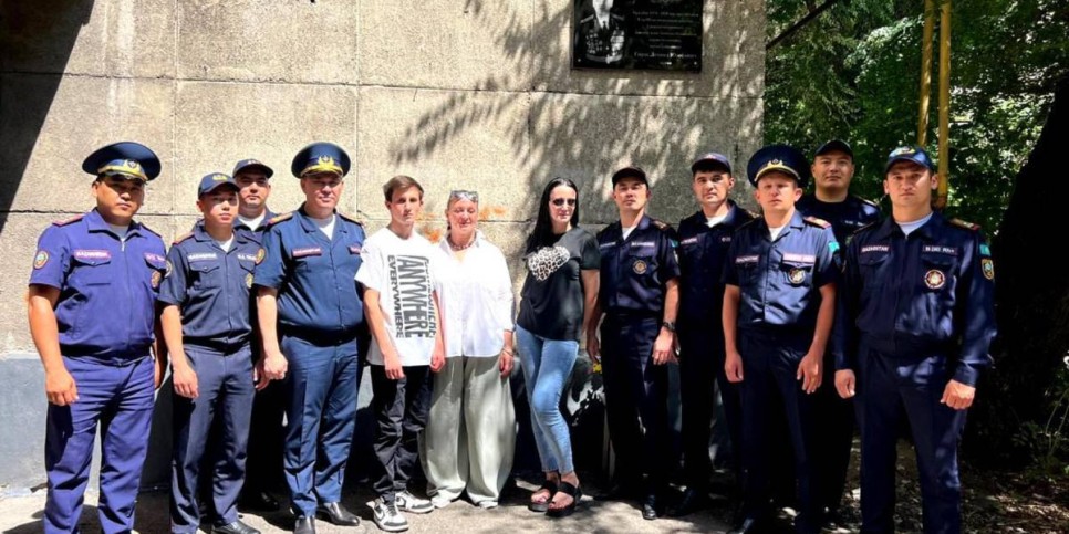 
                    В Алматы открылась мемориальная доска в честь ветерана войны Леонида Гирша
                