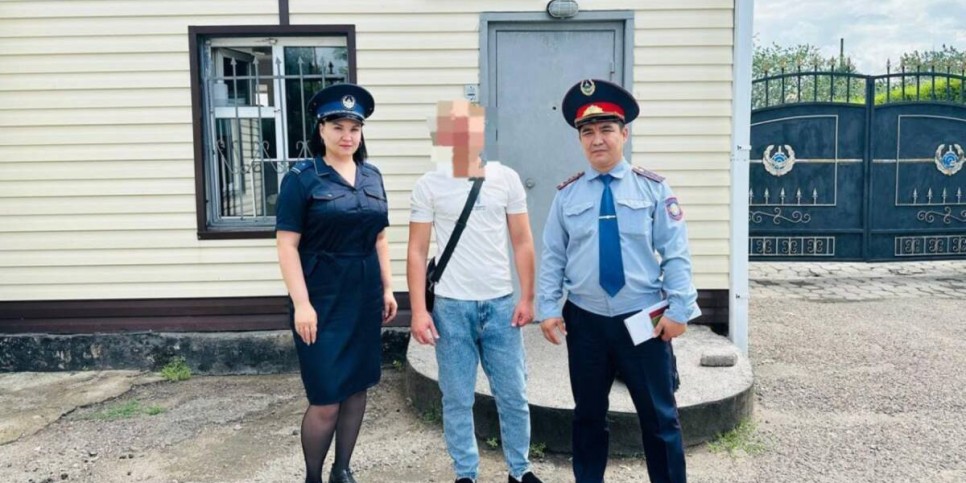 
                    Россиянина выдворили из Казахстана после освобождения из карагандинской колонии
                