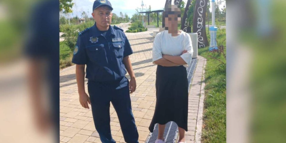 
                    Мама не купила телефон: сбежавшую из дома девочку вернули полицейские Туркестана
                