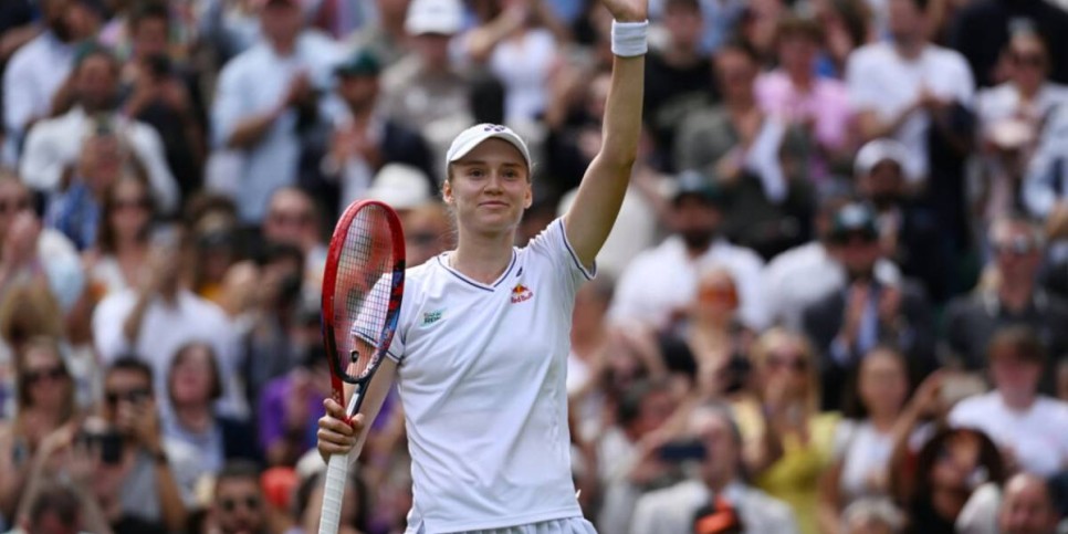 
                    Елена Рыбакина поднялась на второе место в «чемпионской гонке WTA»
                