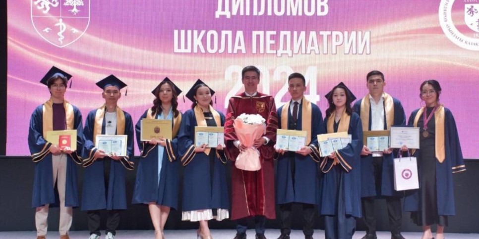 
                    Врачей-педиатров выпустил КазНМУ впервые за 17 лет
                