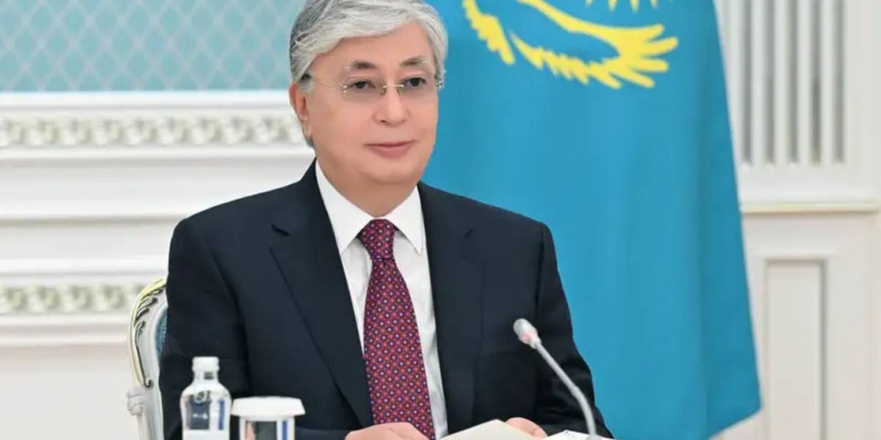 
                    Токаев поздравил казахстанцев с Днем домбры 
                