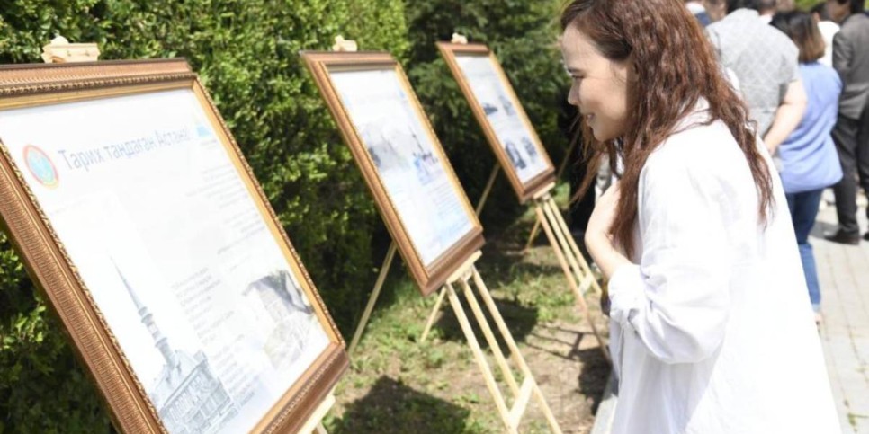 
                    Уникальная фотовыставка прошла в Астане в честь Дня столицы 
                