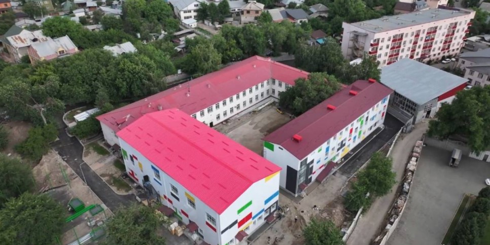 
                    Тысячу школ модернизируют в малых городах и селах Казахстана 
                