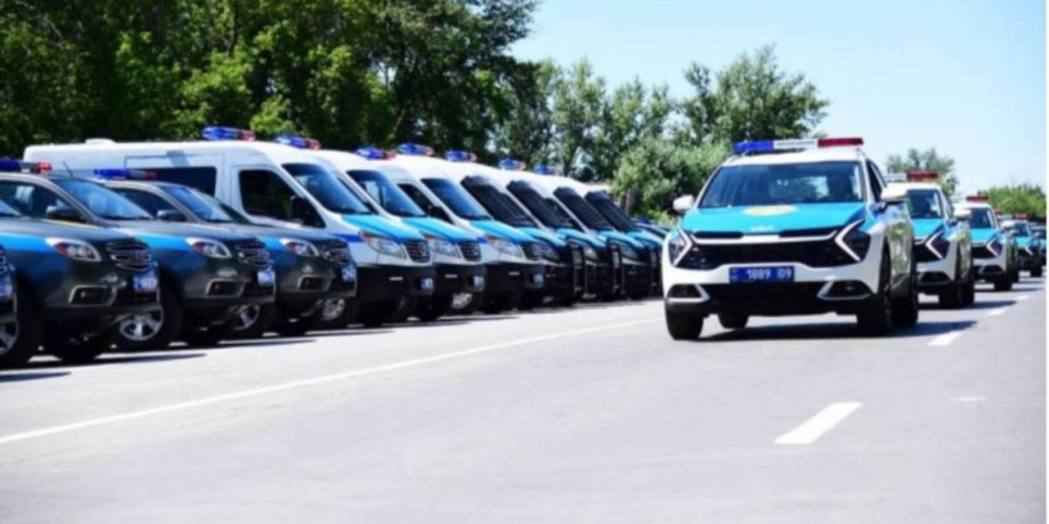 
                    200 новых автомашин получили полицейские Карагандинской области  
                