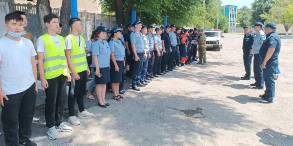 
                    Полицейские Казахстана еще раз обратились к гражданам
                